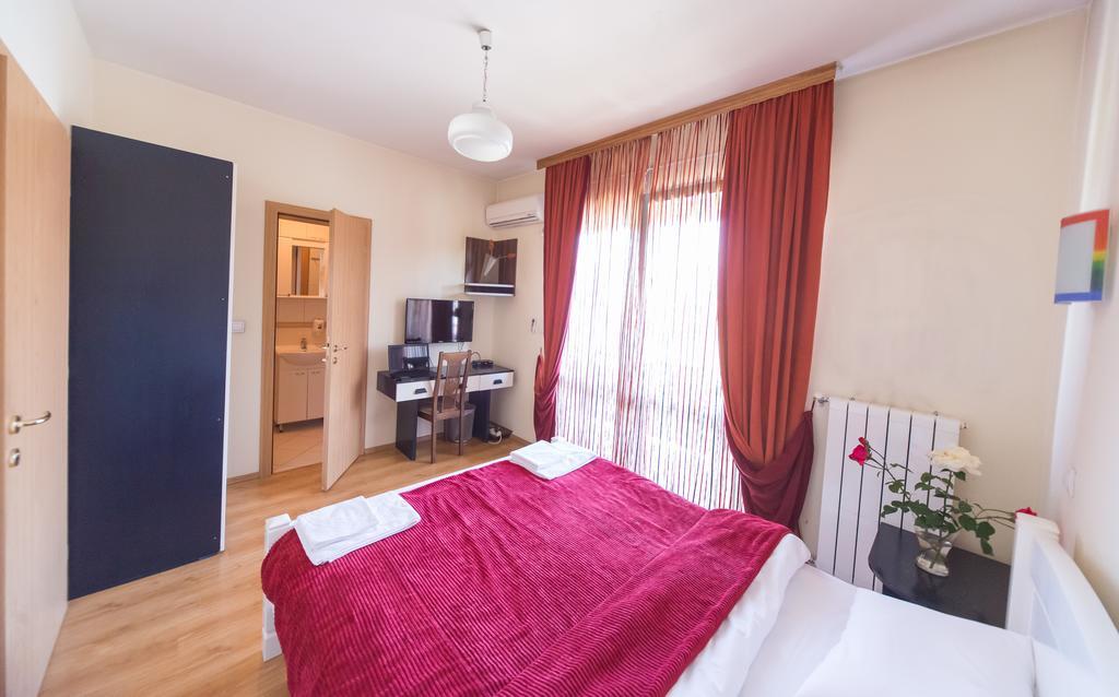 Hotel Piramida Podgorica Esterno foto
