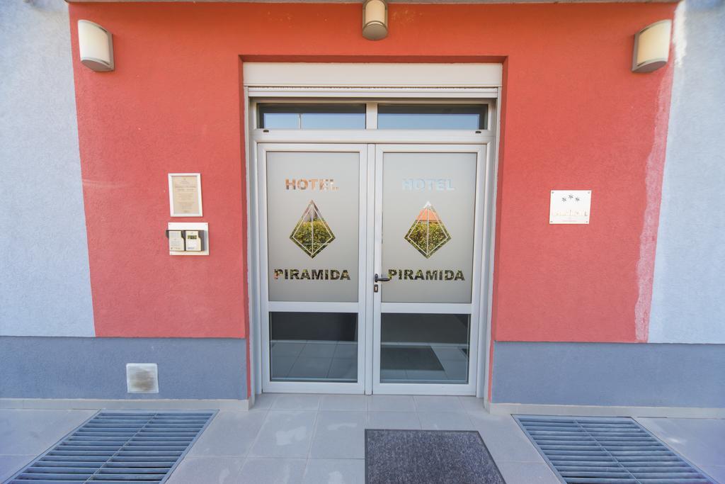 Hotel Piramida Podgorica Esterno foto