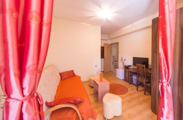 Hotel Piramida Podgorica Esterno foto