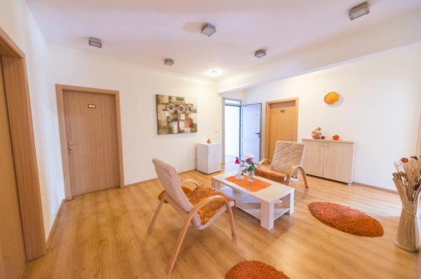 Hotel Piramida Podgorica Esterno foto
